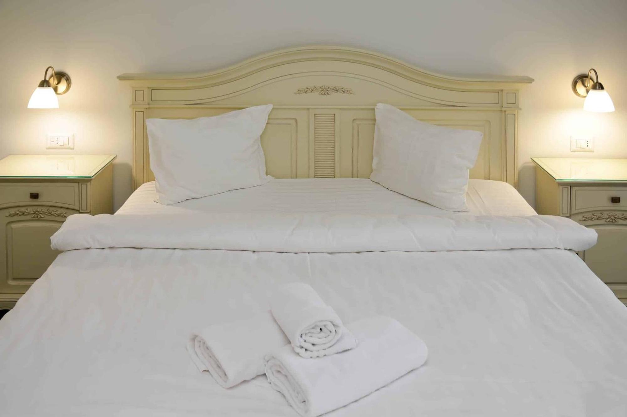 Green Park Boutique Hotel Focşani Dış mekan fotoğraf