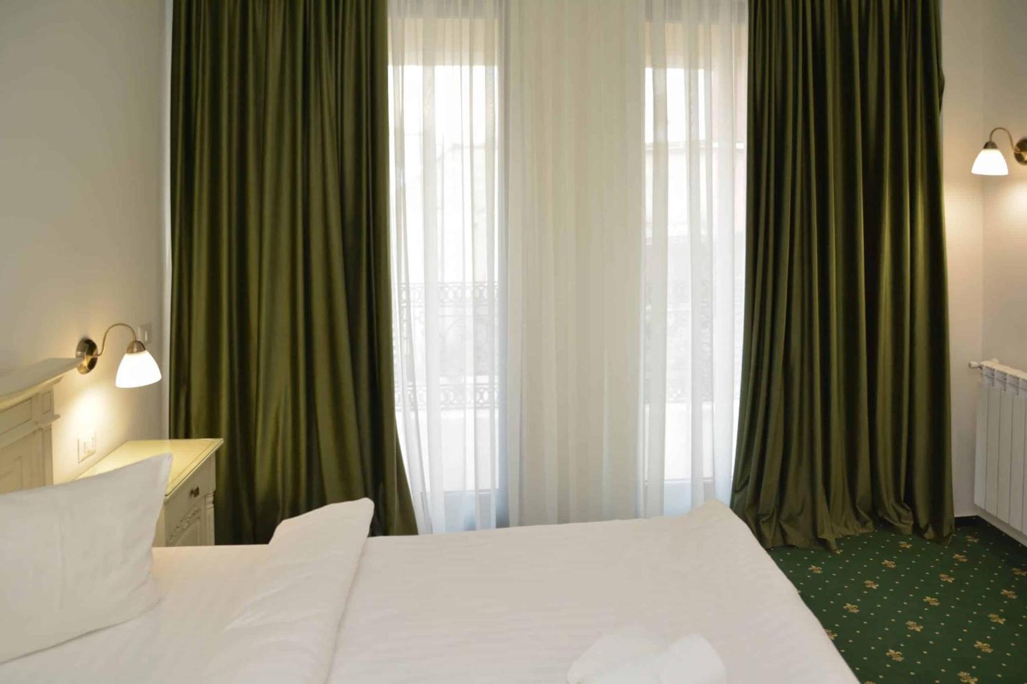 Green Park Boutique Hotel Focşani Dış mekan fotoğraf