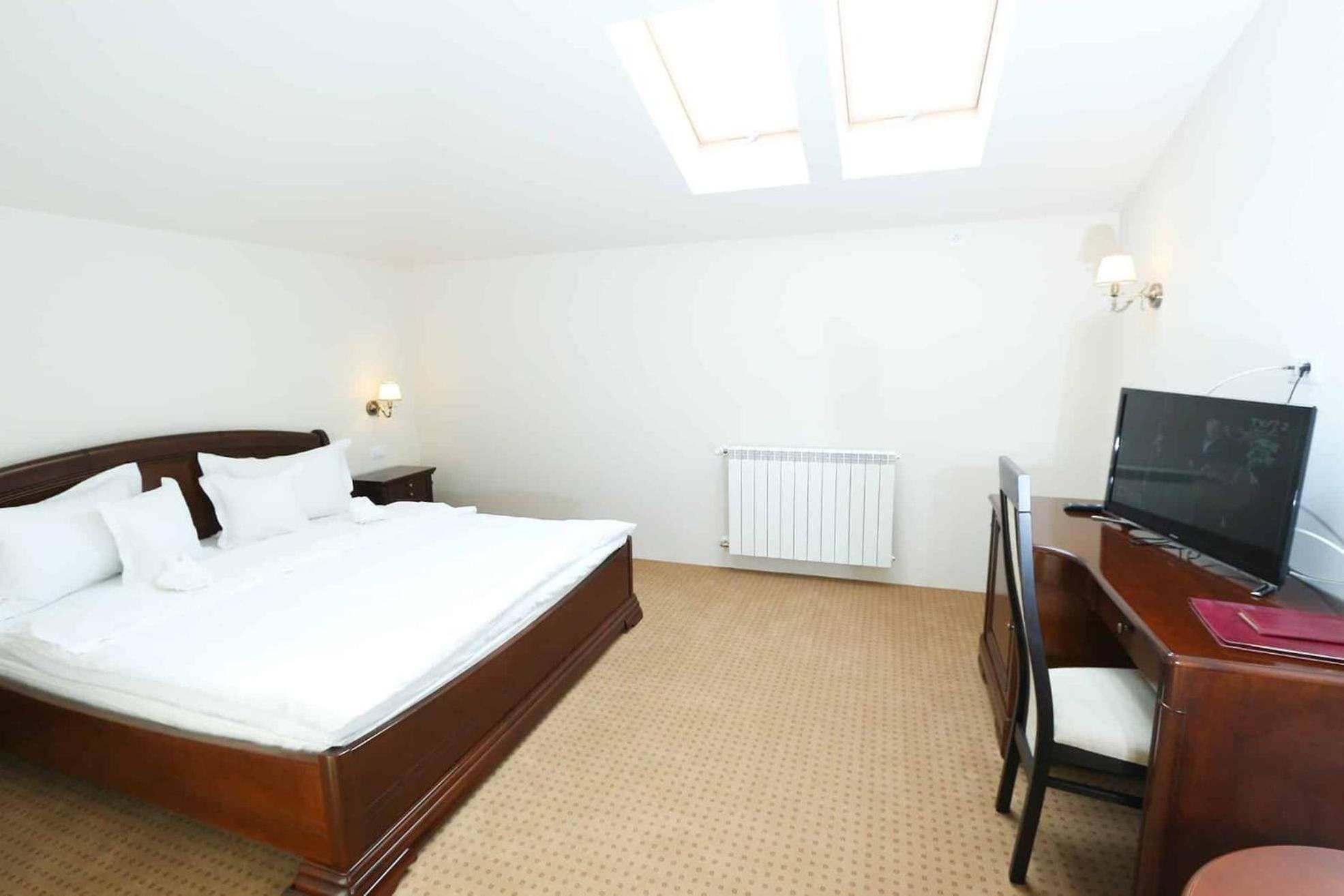 Green Park Boutique Hotel Focşani Dış mekan fotoğraf